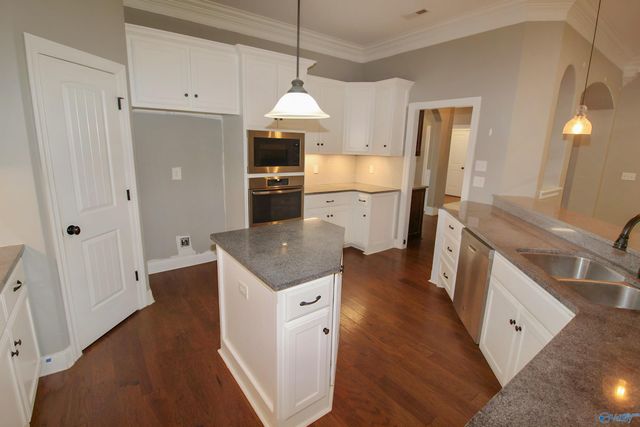 101 Shields Lake Drive, Huntsville, AL 35811