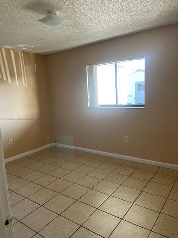 6121 W 24th Ave 206, Hialeah, FL 33016