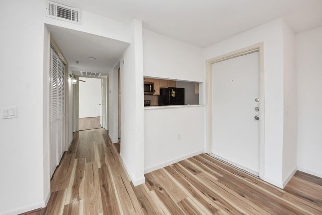 10110 Forum West Drive 237, Houston, TX 77036