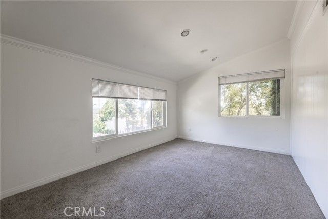 24526 Calvert Street, Woodland Hills (los Angeles), CA 91367