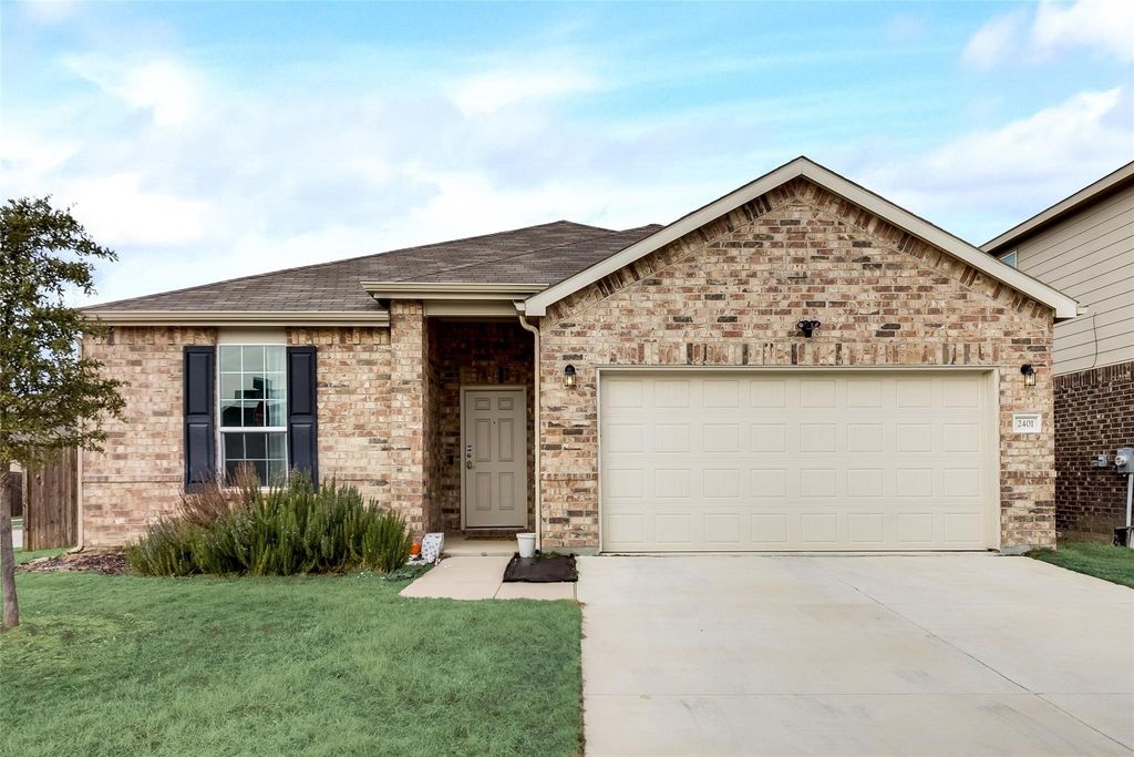 2401 Buelingo Lane, Fort Worth, TX 76131