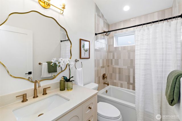 3511 SW Trenton Street, Seattle, WA 98126