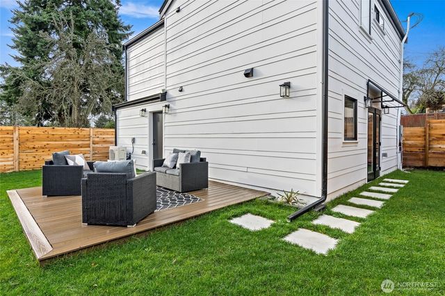 3511 SW Trenton Street, Seattle, WA 98126