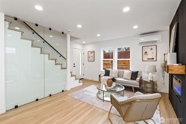 3511 SW Trenton Street, Seattle, WA 98126