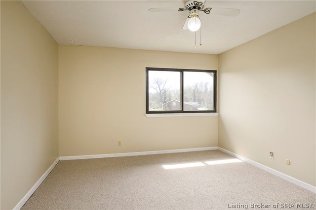 48 Lakeshore Drive, Clarksville, IN 47129