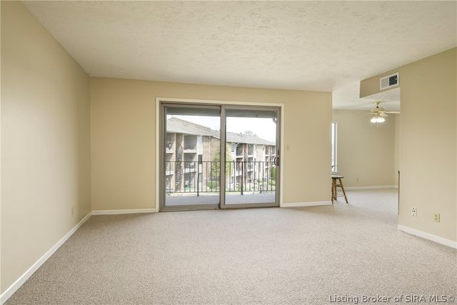 48 Lakeshore Drive, Clarksville, IN 47129