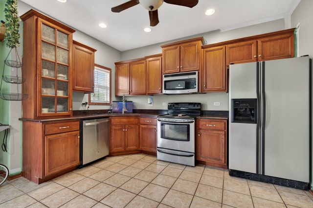 1160 S Heritage Drive, Diamond, IL 60416