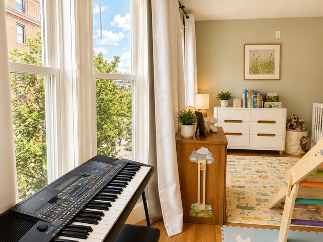 39 Old Harbor Street 2, Boston, MA 02118