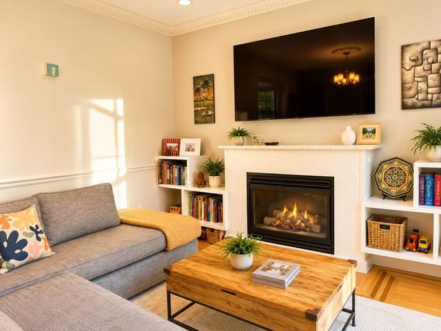 39 Old Harbor Street 2, Boston, MA 02118