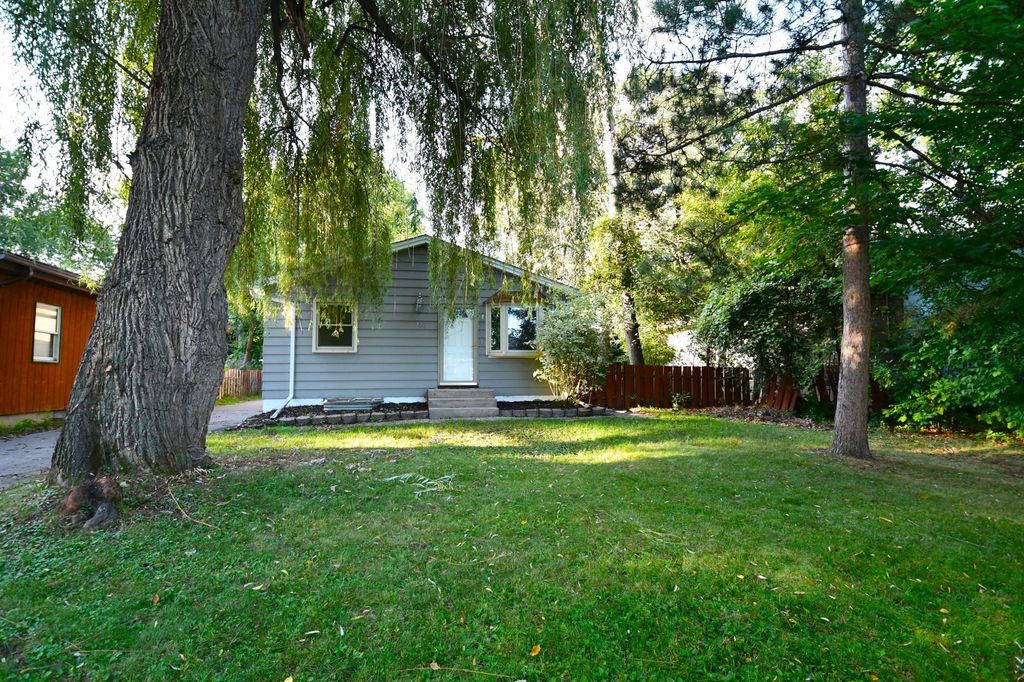 520 10th Avenue SE, Forest Lake, MN 55025 — photo 2