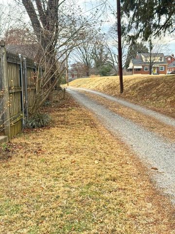 1811 Windsor AVE, Roanoke, VA 24015