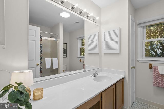 953 MASTLINE DR, Annapolis, MD 21401