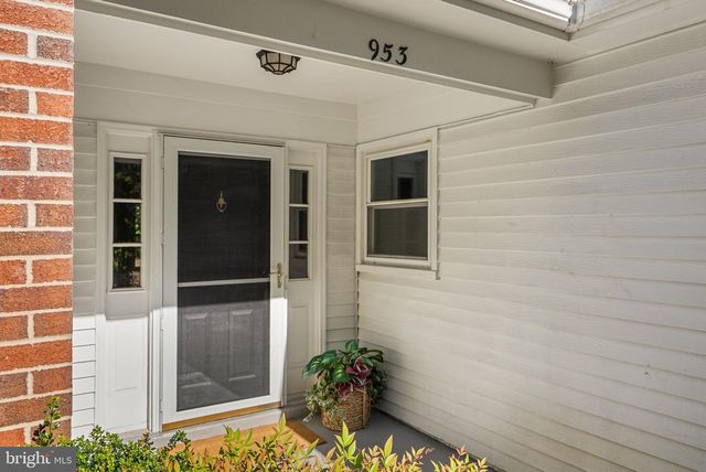 953 MASTLINE DR, Annapolis, MD 21401