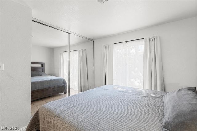 4261 Ridgeview Drive, Las Vegas, NV 89103