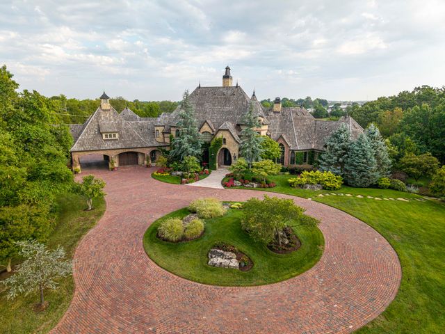 1100 Lakewood Drive, Monett, MO 65708