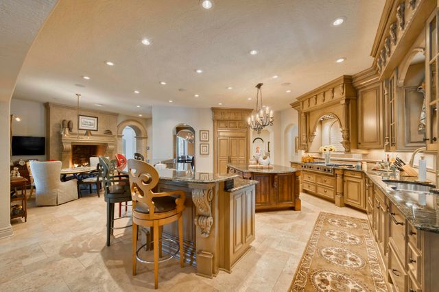 1100 Lakewood Drive, Monett, MO 65708