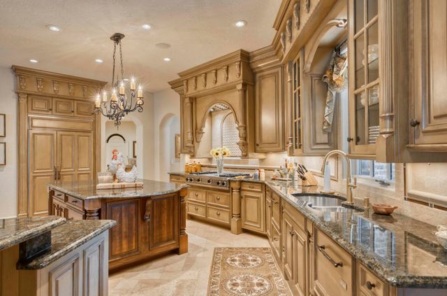 1100 Lakewood Drive, Monett, MO 65708