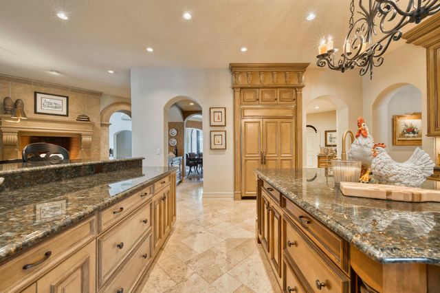 1100 Lakewood Drive, Monett, MO 65708