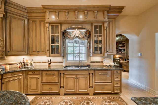 1100 Lakewood Drive, Monett, MO 65708