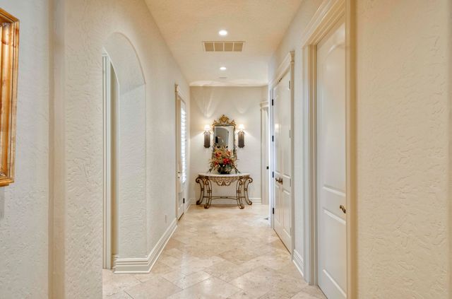 1100 Lakewood Drive, Monett, MO 65708