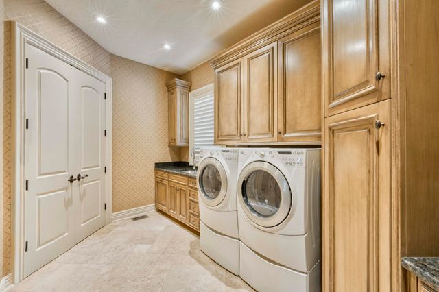 1100 Lakewood Drive, Monett, MO 65708