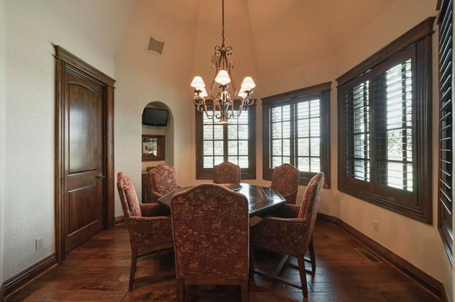 1100 Lakewood Drive, Monett, MO 65708