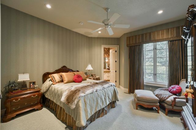 1100 Lakewood Drive, Monett, MO 65708