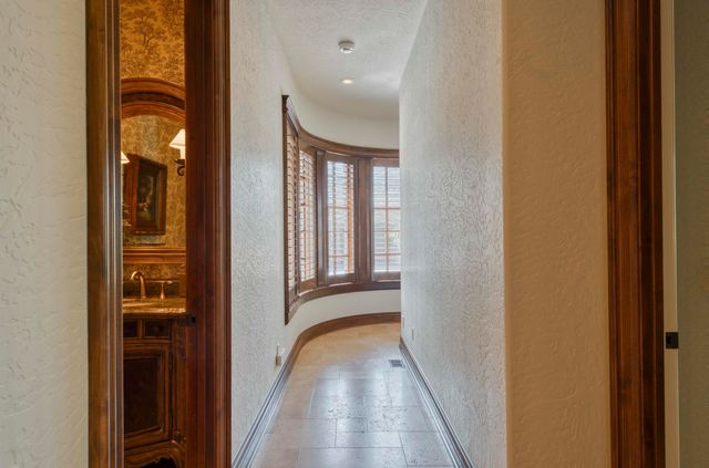 1100 Lakewood Drive, Monett, MO 65708