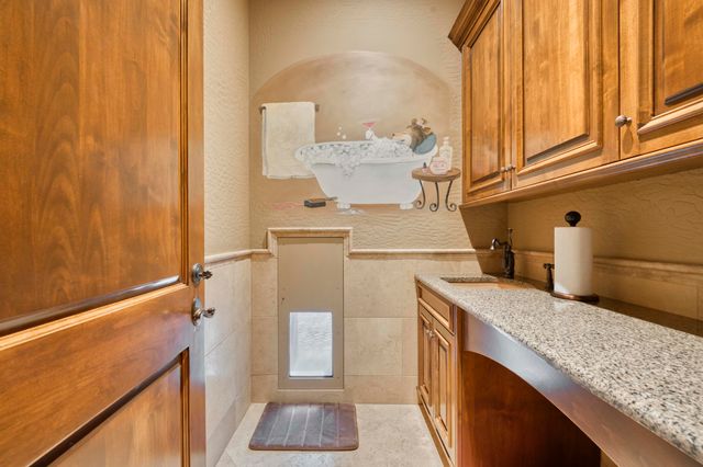 1100 Lakewood Drive, Monett, MO 65708