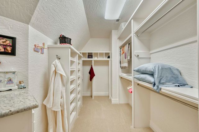 1100 Lakewood Drive, Monett, MO 65708