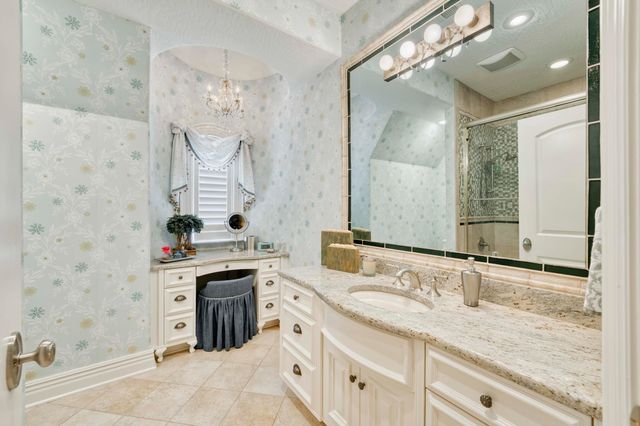 1100 Lakewood Drive, Monett, MO 65708