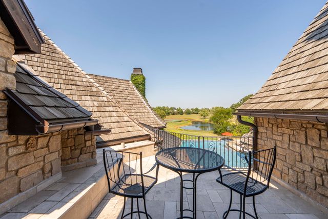 1100 Lakewood Drive, Monett, MO 65708