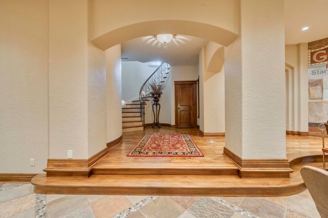 1100 Lakewood Drive, Monett, MO 65708