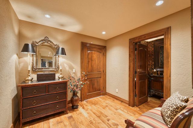 1100 Lakewood Drive, Monett, MO 65708