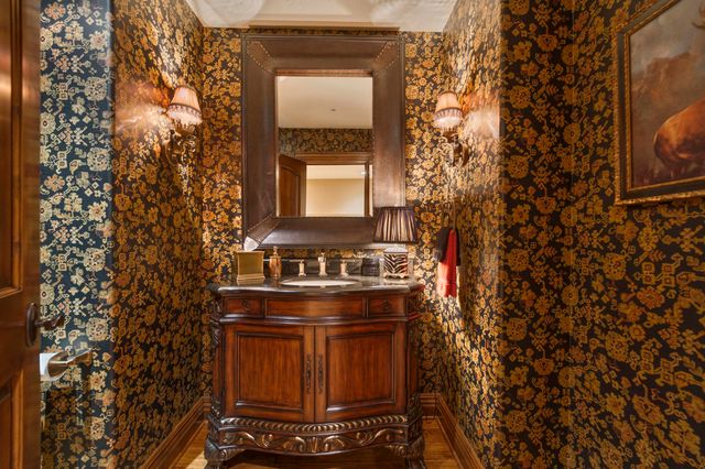 1100 Lakewood Drive, Monett, MO 65708