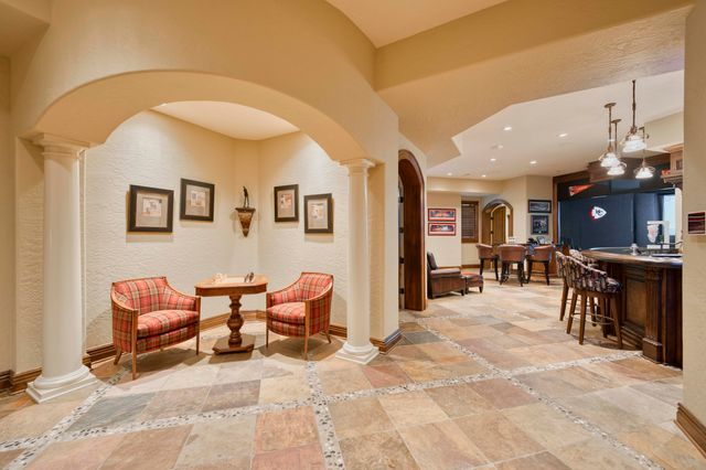 1100 Lakewood Drive, Monett, MO 65708