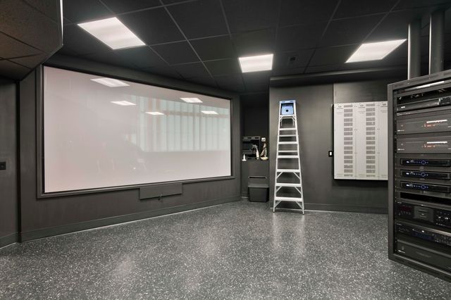 1100 Lakewood Drive, Monett, MO 65708