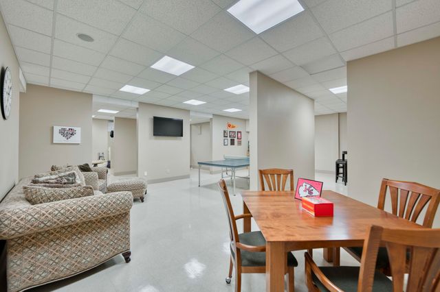 1100 Lakewood Drive, Monett, MO 65708