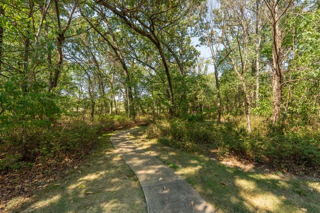 1100 Lakewood Drive, Monett, MO 65708