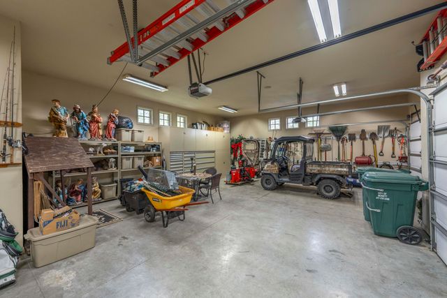 1100 Lakewood Drive, Monett, MO 65708