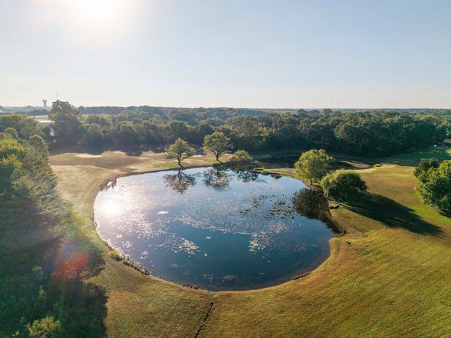 1100 Lakewood Drive, Monett, MO 65708