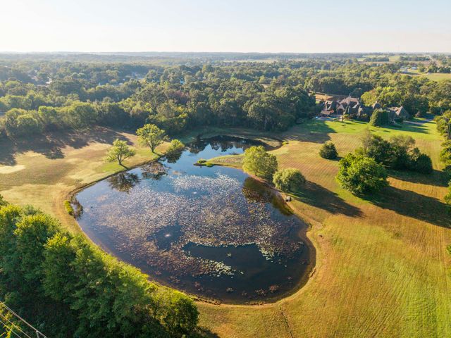 1100 Lakewood Drive, Monett, MO 65708