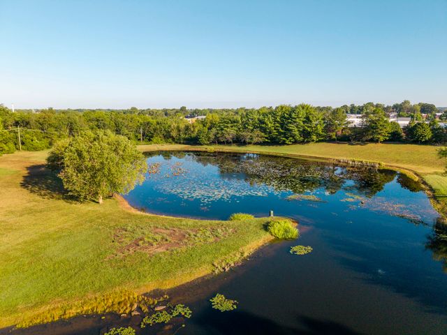 1100 Lakewood Drive, Monett, MO 65708