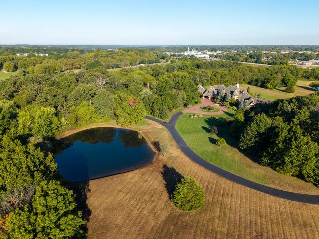 1100 Lakewood Drive, Monett, MO 65708