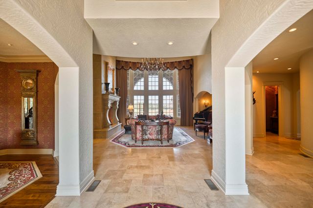 1100 Lakewood Drive, Monett, MO 65708