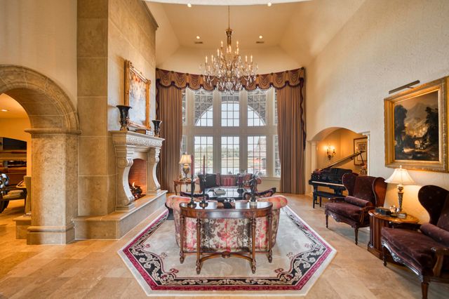 1100 Lakewood Drive, Monett, MO 65708