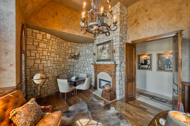 1100 Lakewood Drive, Monett, MO 65708