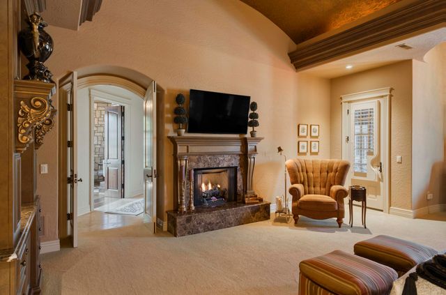 1100 Lakewood Drive, Monett, MO 65708