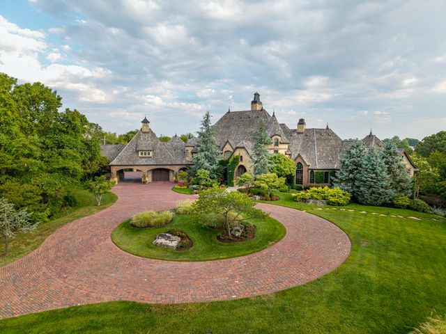 1100 Lakewood Drive, Monett, MO 65708