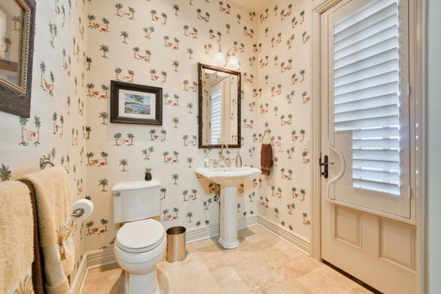 1100 Lakewood Drive, Monett, MO 65708